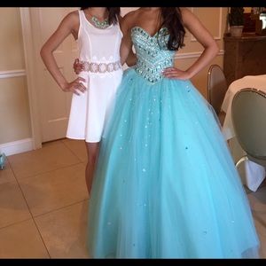 Mori lee sweet 16/quinceanera dress size 2